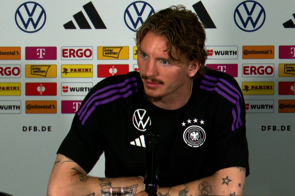 Die deutsche U21 reist bester Laune zur EM in die Slowakei. Stürmer Nick Woltemade schwärmt von der ausgezeichneten Stimmung in der hochkarätig besetzten Mannschaft. 
