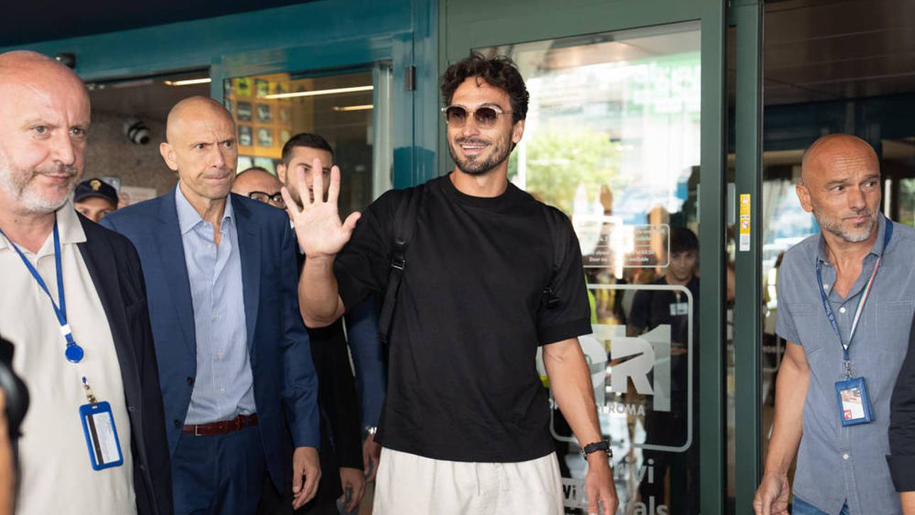 Mats Hummels bei seiner Ankunft in Rom