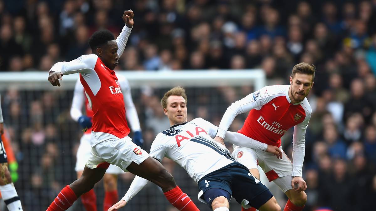 Abgegeben hat Arsenal dafür einen seiner zentralsten Spieler. Aaron Ramsey (r.) wechselt ablösefrei zu Juventus. Außerdem wurden die Verträge von Petr Cech, Stephan Lichtsteiner und Danny Welbeck (l.) auslaufen gelassen. Ersatztorhüter David Ospina geht nach Leihe für 3,5 Millionen Euro fest zu SSC Neapel