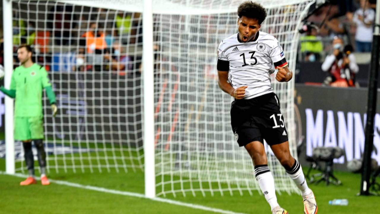 Karim Adeyemi im SPORT1-Interview über Ähnlichkeiten mit Kylian Mbappé
