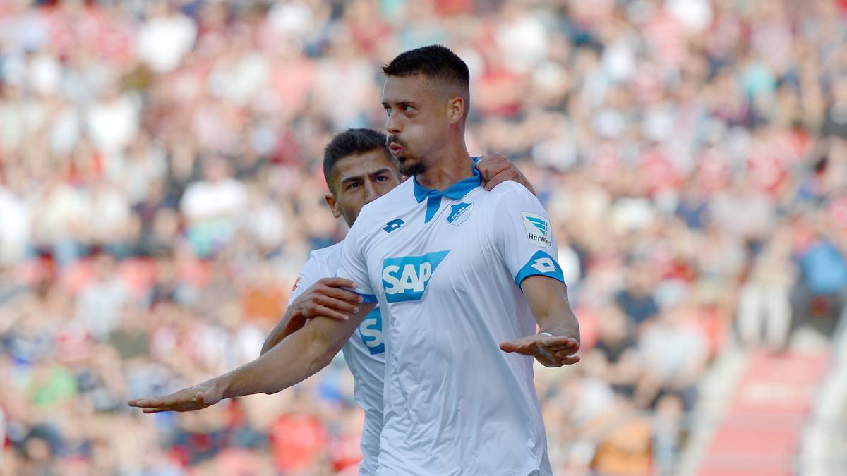 SANDRO WAGNER (28, 1899 HOFENHEIM): Die Stürmer-Überraschung der vergangenen Saison: 14 Tore bei Aufsteiger Darmstadt sind eine starke Leistung. Legte mit drei Pflichtspieltoren auch in Hoffenheim einen ordentlichen Beginn hin. Ist mit 28 aber schon im fortgeschrittenen Fußballer-Alter