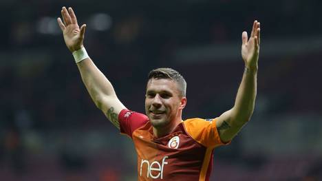 Lukas Podolski hat seinem Ex-Verein zum Titel gratuliert