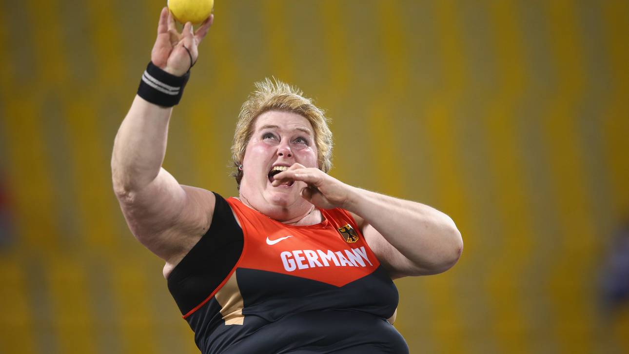 Wyludda holt Bronze im Kugelstoßen