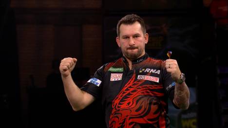 Jonny Clayton gewinnt in der dritten Runde der Darts-Weltmeisterschaft 2024 gegen Krzysztof Ratajski mit 4:2 und zieht in das Achtelfinale ein. 