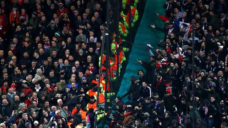 Fans bei Manchester United gegen Paris Saint-Germain