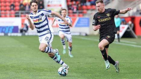 Jannik Mause (rechts) traf zum frühen 1:0 für Ingolstadt