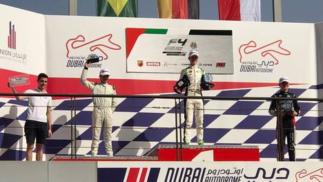 David Schumacher freut sich über seinen ersten Sieg in der Formel 4 UAE