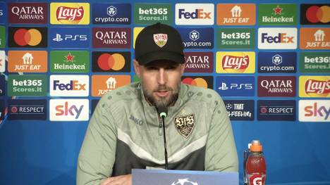 Vor dem Champions-League-Duell spricht VfB-Trainer Sebastian Hoeneß ausführlich über die Ohrfeige in München – und wie er damit umgegangen ist.