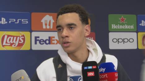 Jamal Musiala redet im Interview über den Viertelfinaleinzug des FC Bayern München.