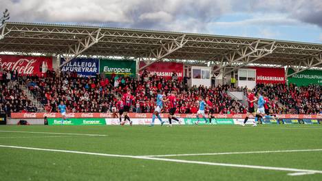 Vikingur Reykjavik trägt seine Heimspiele auf dem Vikingsvöllur, dem "Wikingerfeld" aus