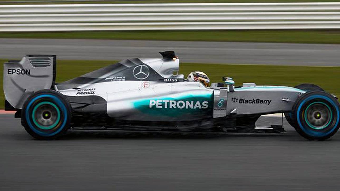 Schneesturm stoppt Silberpfeile