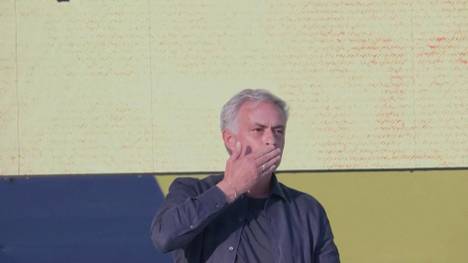 Jose Mourinho hat seine Tipps für die EURO 2024 abgegeben. Der portugiesische Star-Trainer glaubt fest daran, dass Englands Stürmer Harry Kane Torschützenkönig wird.