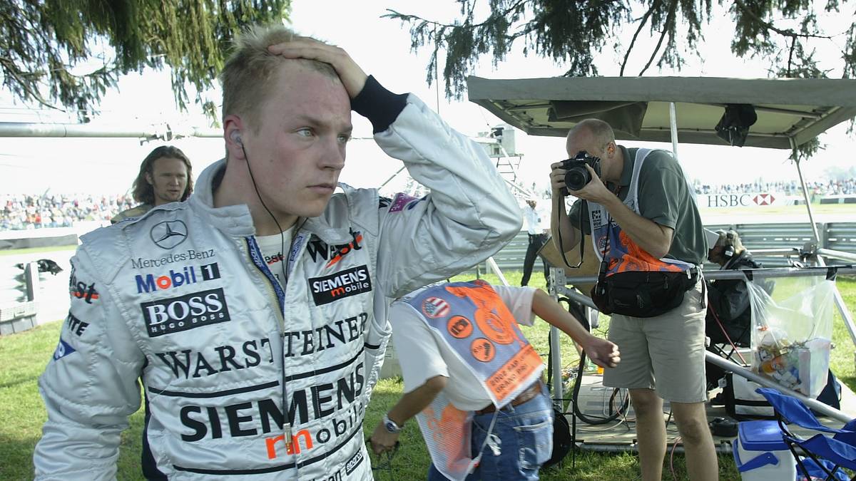 Formel 1: Raikkonen out of car Die Saison 2002 war für Kimi Räikkönen eine zum Vergessen. Ganze elf Mal musste er sein Auto im Rennen vorzeitig abstellen