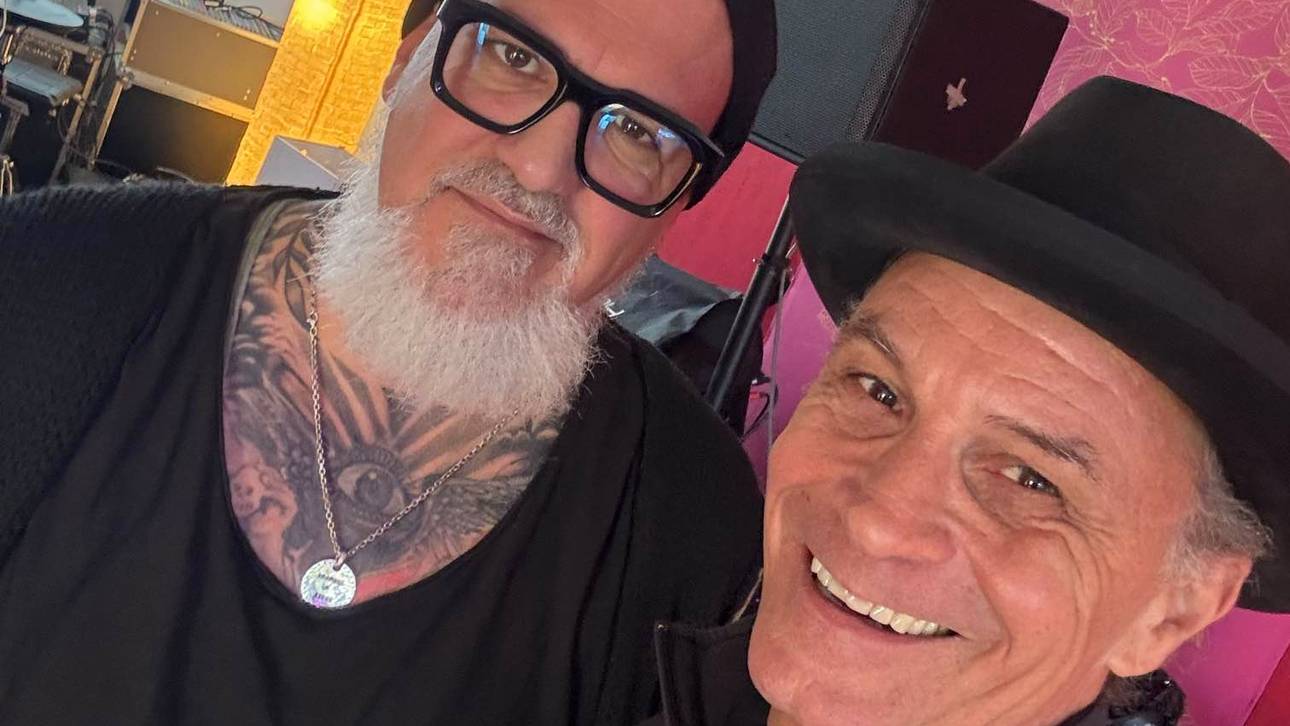 SPORT1-Reporter Reinhard Franke mit Sänger Peter Brings