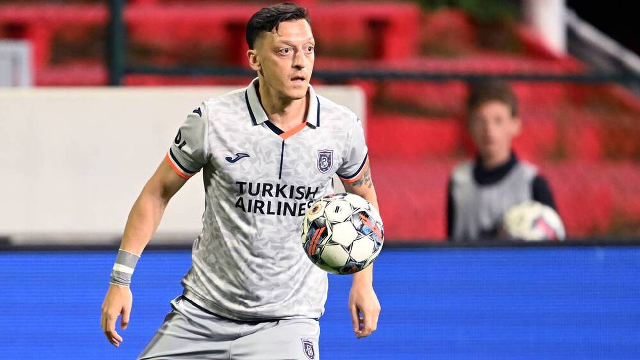 Özil hilft Fußballer aus Mali