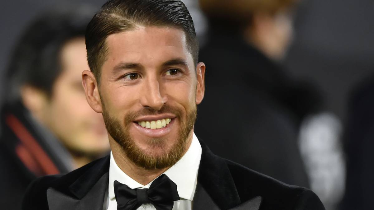 Aber auch das Outfit von Ramos kann sich sehen lassen. Der spanische Abwehr-Star wurde in die FIFA Weltelf gewählt