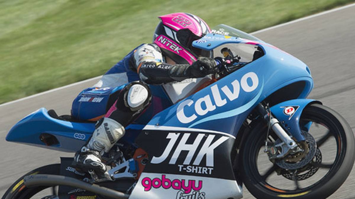 Die Moto3-Fahrerin erzielt bei der Motorrad-WM 2013 in Sepang als erste Frau einen WM-Punkt