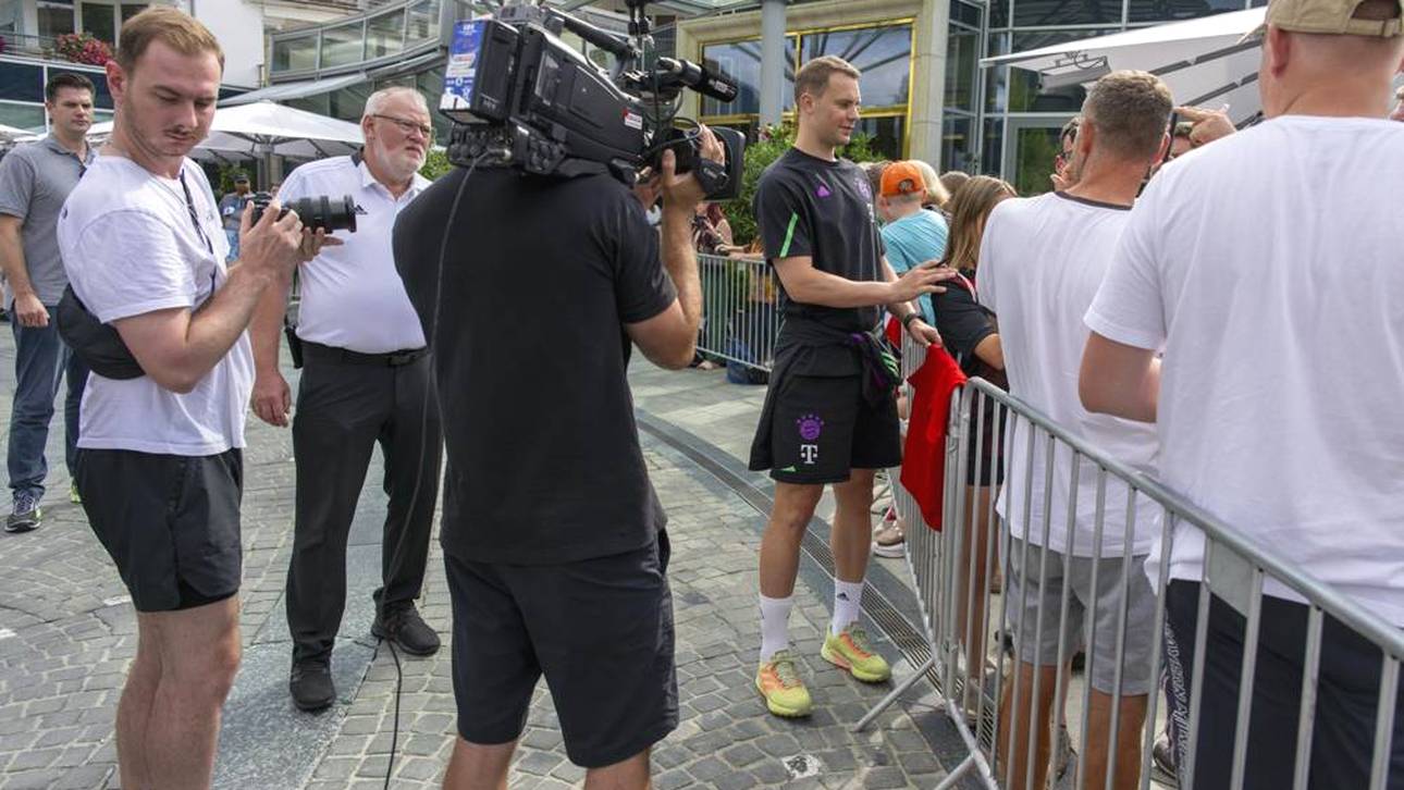 Kurios! Neuer erteilt Fotoverbot