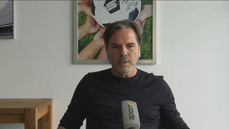 Volker Struth äußert sich im CHECK24 Doppelpass über das schlechte Image der Berater und den Gehaltsverzicht von Profis. Außerdem prophezeit der Star-Berater das Ende des Profifußballs, sollten die Geisterspiele nicht stattfinden. 