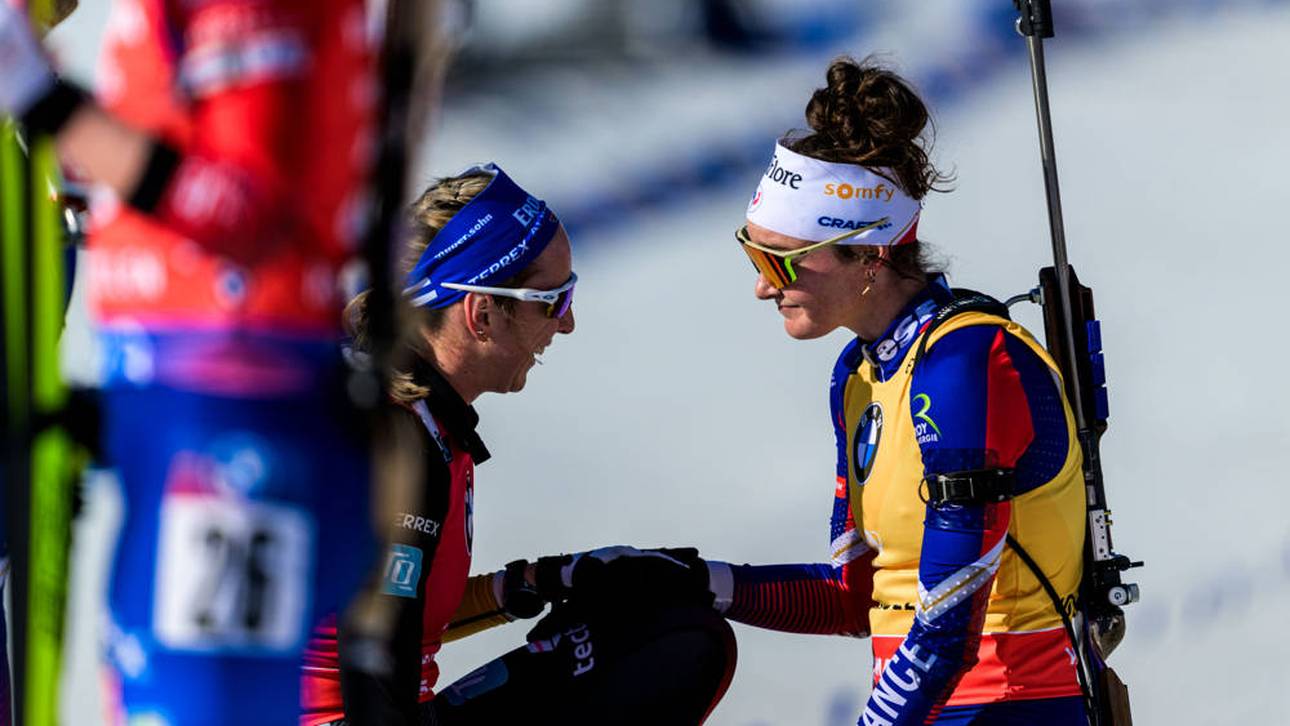 Lou Jeanmonnot (r.) spricht über Franziska Preuß (l.)