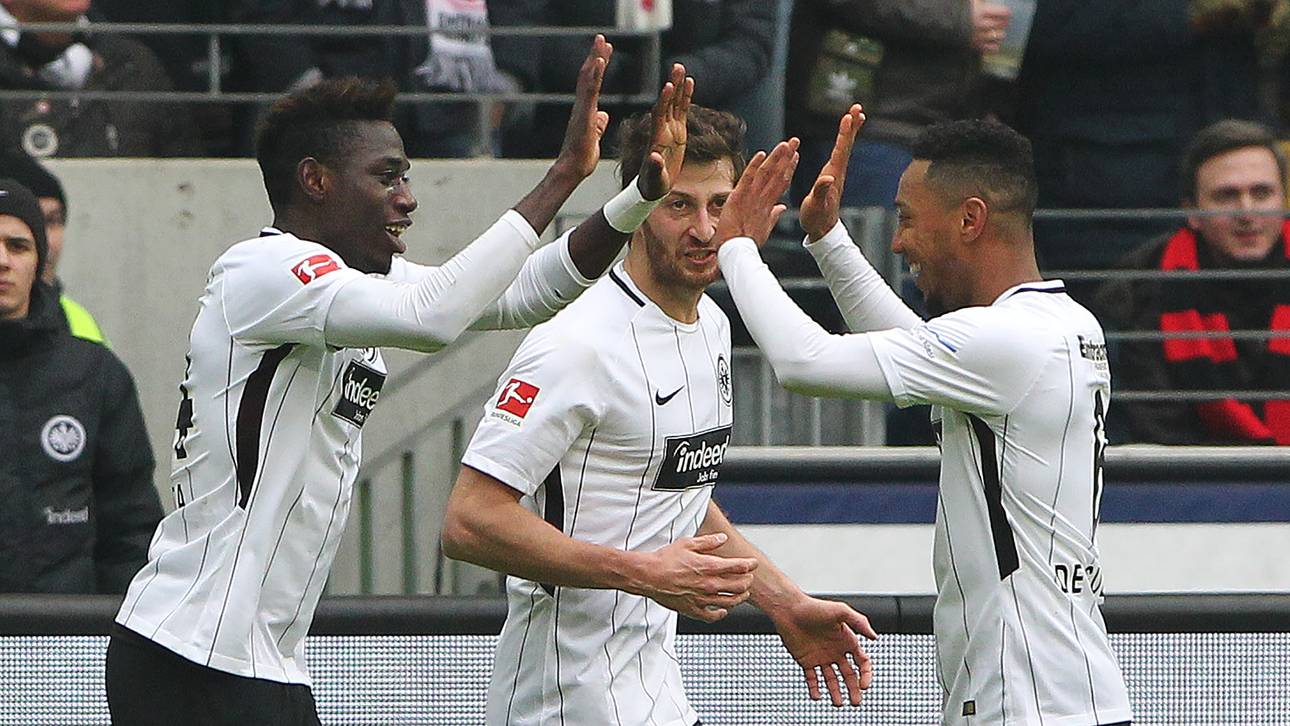 Eintracht siegt dank Videoschiri