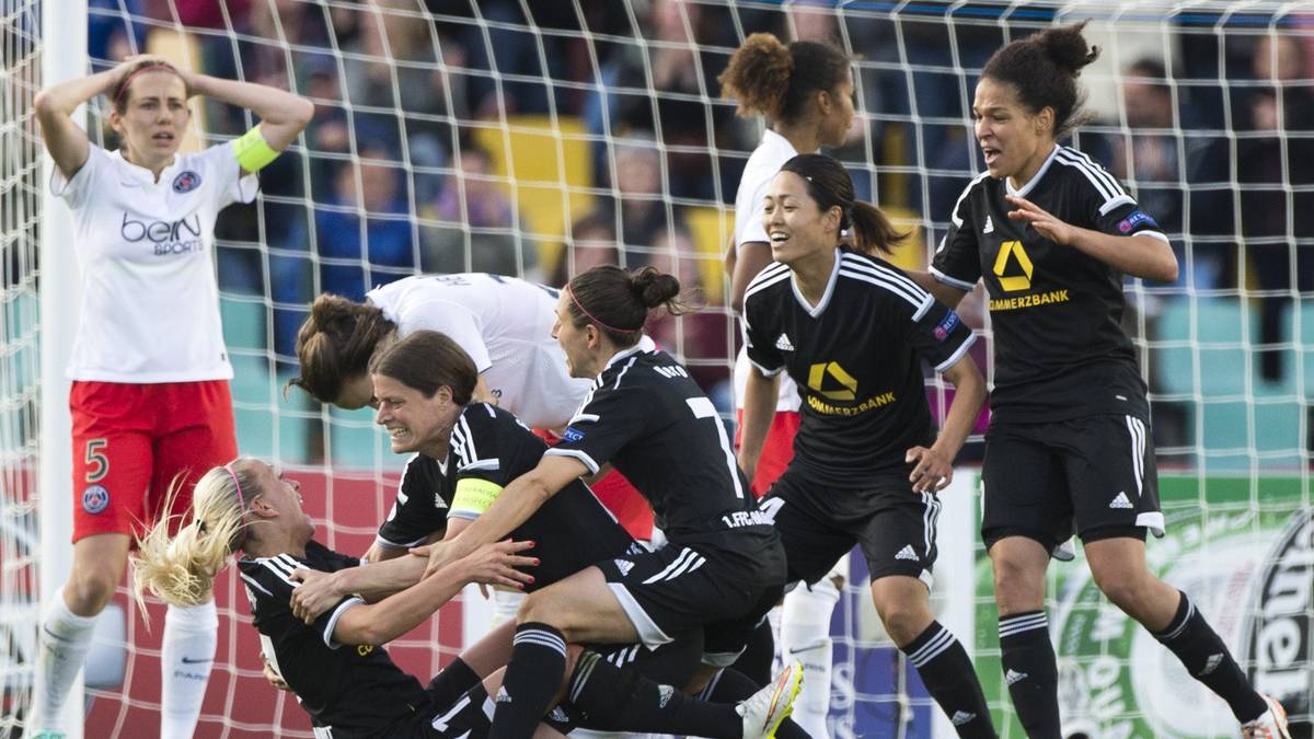 Jubeln darf sie dann auf der Bank, als Mandy Islacker in der zweiten Minute der Nachspielzeit mit ihrem Last-Minute-Treffer für die Entscheidung zugunsten der Frankfurterinnen sorgt