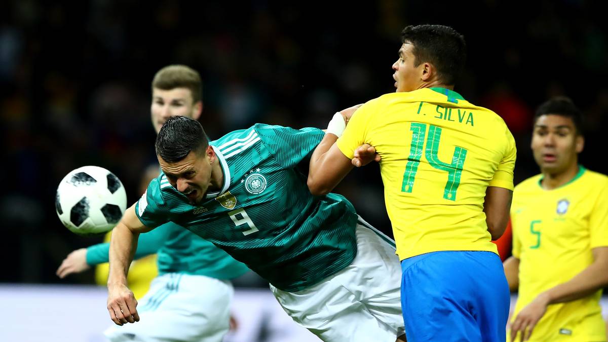 INNENVERTEIDIGUNG - THIAGO SILVA (PARIS SAINT-GERMAIN) 