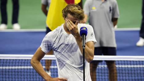 Alexander Zverev wurde nach der Final-Niederlage von seinen Emotionen übermannt