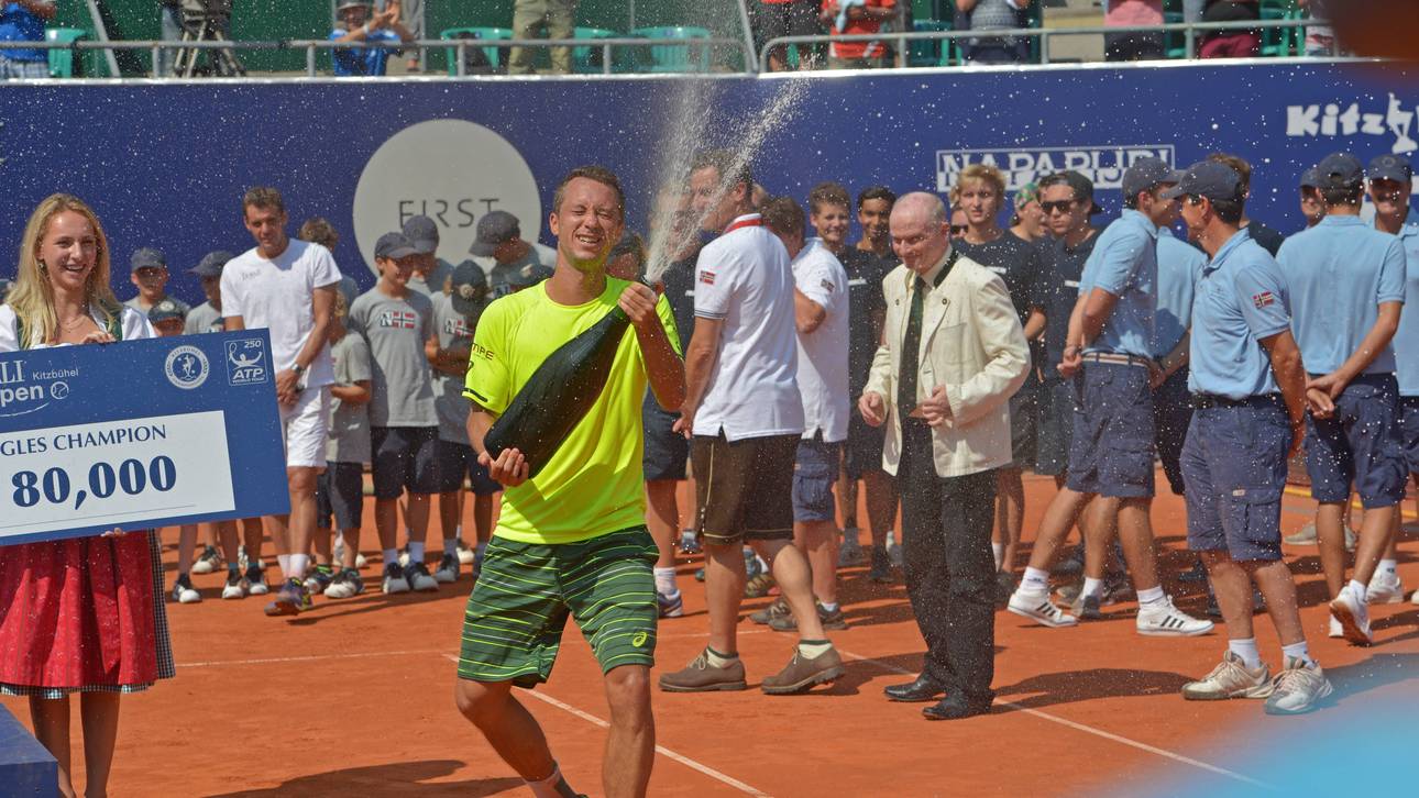 Kohlschreiber siegt in Kitzbühel