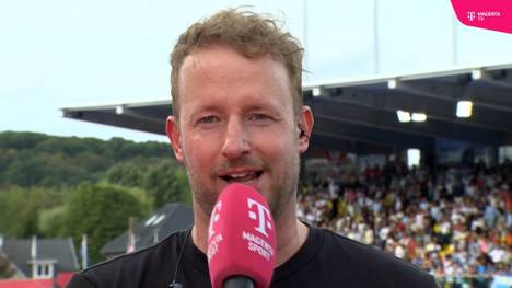 Nach dem WM-Triumph der deutschen Hockey-Männer ist Bundestrainer André Henning überwältigt. Er schwärmt vom Zusammenhalt seiner Mannschaft.