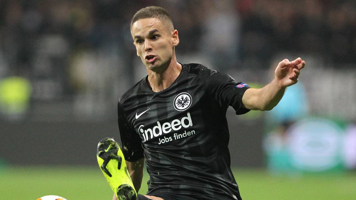 PLATZ 8: MIJAT GACINOVIC (Eintracht Frankfurt): 27 Mal gefoult worden