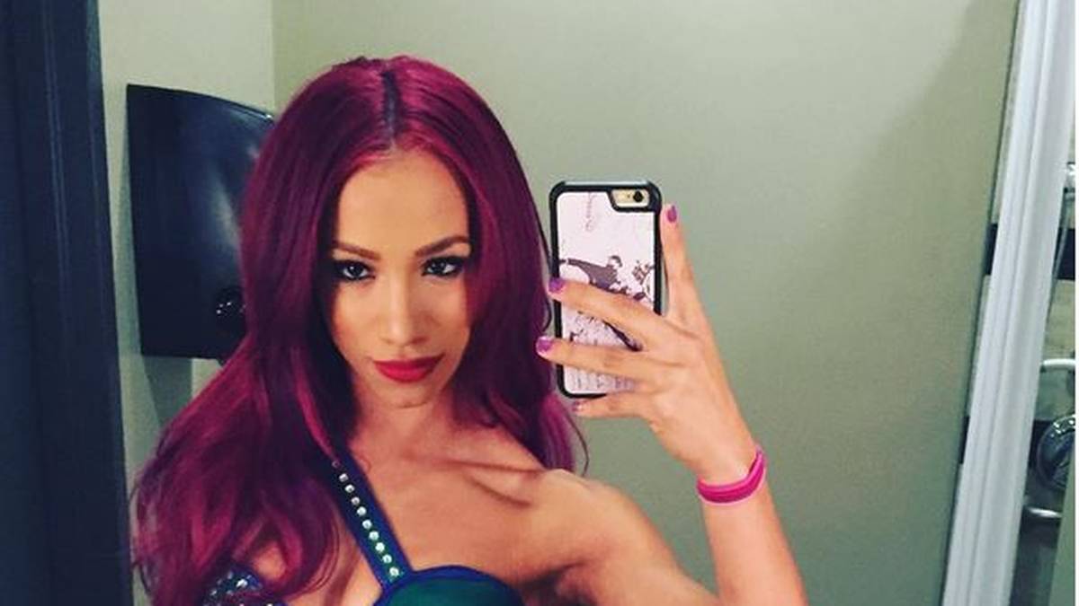 Rapper Snoop Dogg ist Wrestling-Fan, fast logisch, dass seine Cousine SASHA BANKS den Weg ins Geschäft gefunden hat