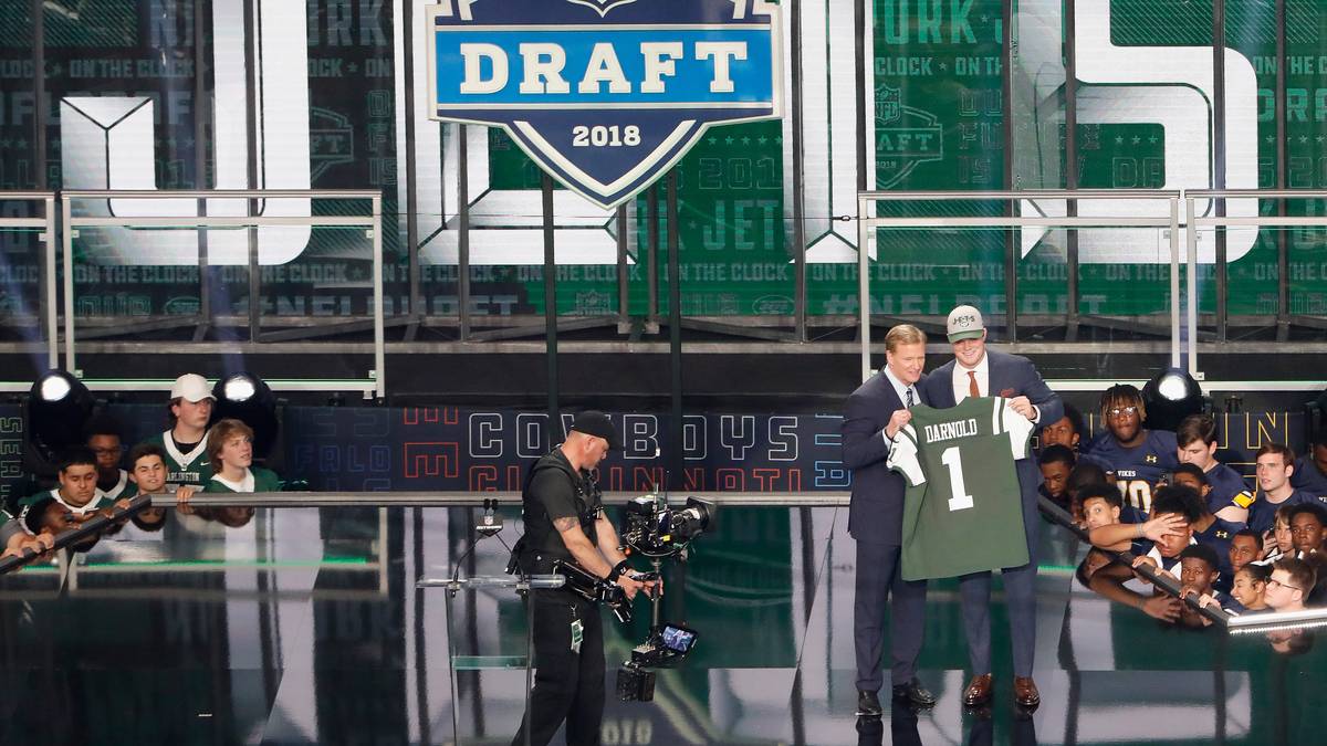 Pick Nr. 3 - SAM DARNOLD (Quarterback, USC) - New York Jets (Trade mit Texans): Der Spielmacher wirft auch unter großem Druck extrem genau, seine wohl größte Stärke. Manchmal ist er aber noch ein wenig zu aggressiv. Bei den Jets wird es für ihn in der kommenden Saison definitiv nicht einfach