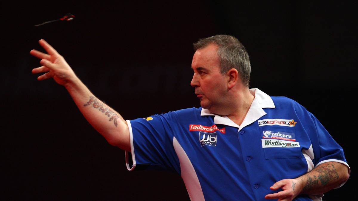 PLATZ 9: PHIL TAYLOR vs. JAMES WADE (2010) - Zwei 9-Darter in einem Match? Dieses Kunststück schaffte bislang nur Phil Taylor: Im Premier-League-Finale von 2010 lässt "The Power" seinem Herausforderer James Wade nicht den Hauch einer Chance. Gleich zweimal gelingt ihm das perfekte Spiel