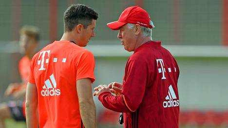 Robert Lewandowski und Carlo Ancelotti beim FC Bayern