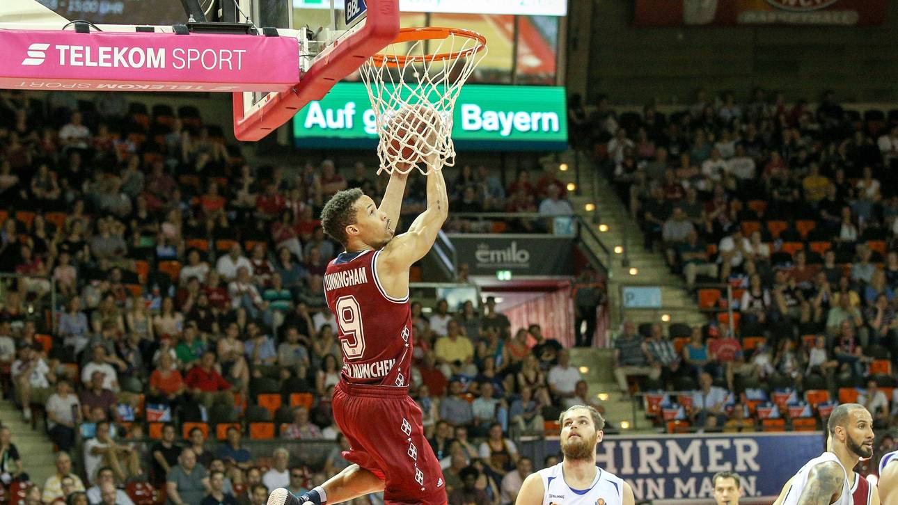 Bayern siegt klar – ALBA bleibt dran