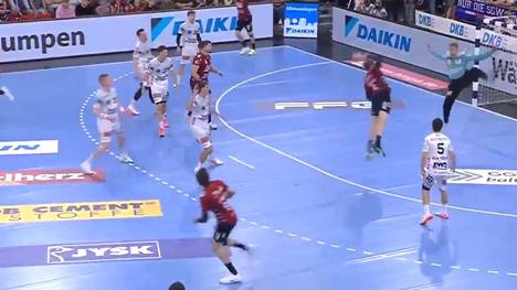 Die Highlights der Partie SG Flensburg-Handewitt - Frisch Auf Göppingen  aus der Handball-Bundesliga im Video.