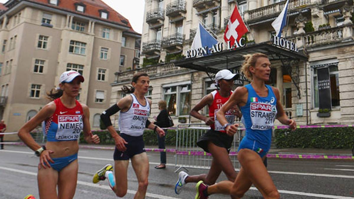 Tag 5: Am Samstag steigt der Marathon der Frauen - das Wetter spielt leider nicht mit. Es regnet in Zürich von Beginn an