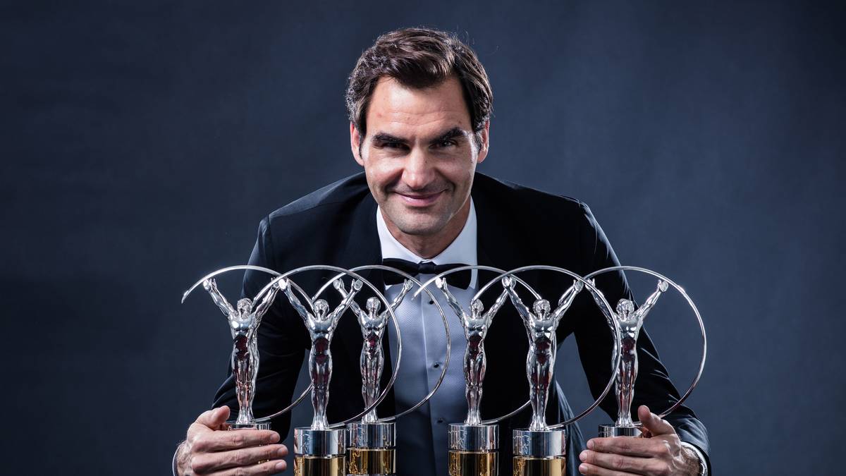 Das halbe Dutzend ist voll! Roger Federer strahlt mit seinen sechs Laureus Awards um die Wette - er ist damit der alleinige Rekordhalter beim Sport-Oscar