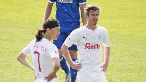 Kiels Jae Sung Lee (l.) und Finn Bartels müssen um den Aufstieg zittern