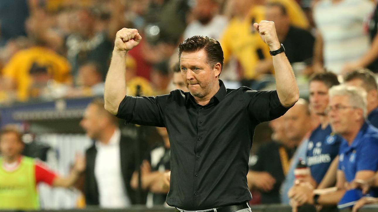 HSV-Fans feiern Ex-Coach Titz