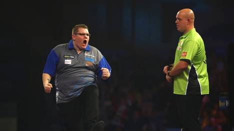 2016 William Hill PDC World Darts Championships - Day Two