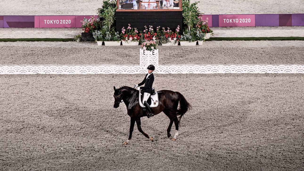 Überraschungs-Bronze für deutsche Reiterin