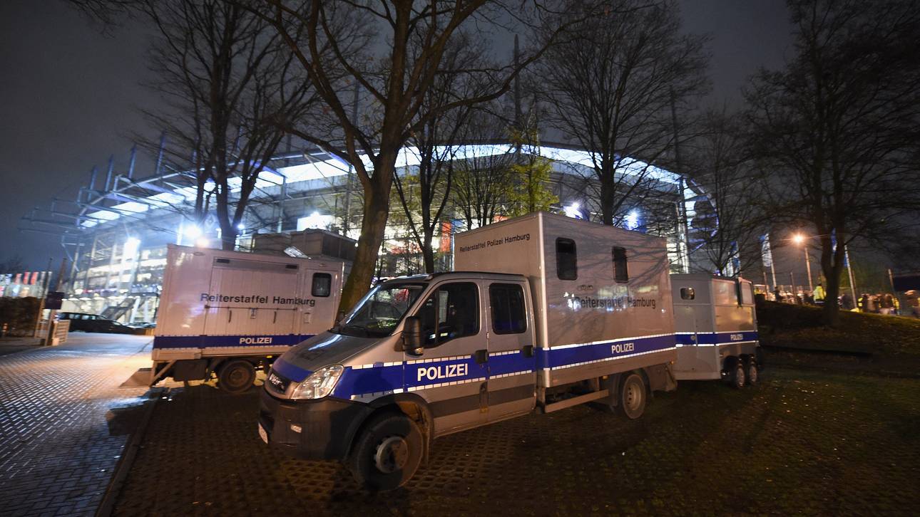 Anpfiff in Hamburg verschoben