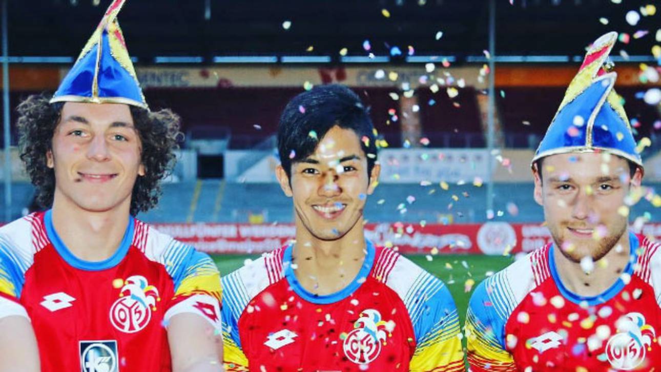 Mainzer stellen Fastnachtstrikot vor