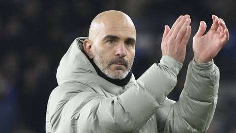 Vor dem Spiel gegen Newcastle verneint Enzo Maresca die Gerüchte, dass er der Nachfolger von Pep Guardiola bei Manchester City werden könnte. Dem Italiener zufolge liegt sein ganzer Fokus auf Chelsea.