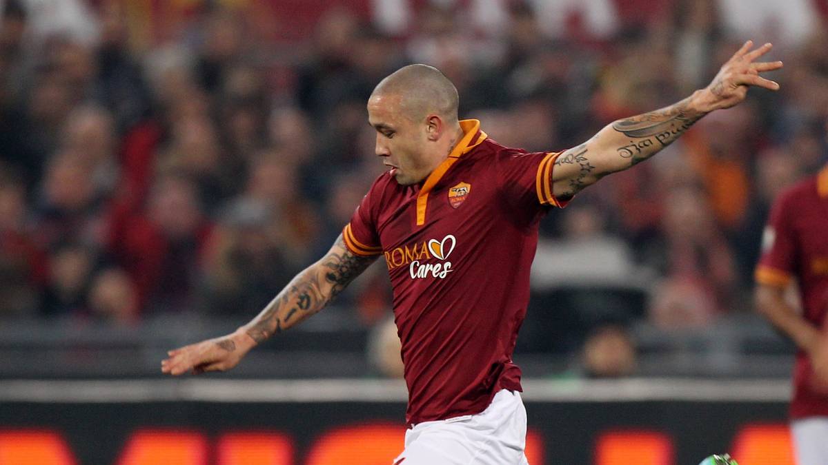 RADJA NAINGGOLAN: Auch Nainggolan verließ den Verein im Jahr 2018. 38 Millionen Euro ließ sich Inter Mailand die Dienste des Belgiers kosten