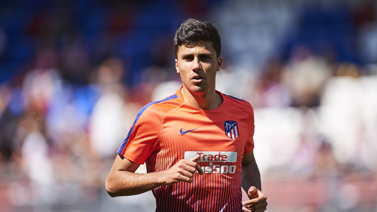 RODRIGO: Sein Abschied bei Atlético steht fest, es stellt sich nur noch die Frage, wohin er wechselt. Angeblich hegt der FC Bayern großes Interesse, doch laut "kicker" hat der zentrale Mittelfeldspieler den Münchnern eine Absage erteilt