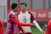 Thomas Müller spricht über die Torjäger-Qualitäten von Jamal Musiala beim FC Bayern - und verrät, warum er selbst an der neuen Stärke seines Mitspielers einen großen Anteil hat.