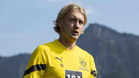 Julian Brandt prangert die Missstände im WM-Gastgeberland Katar an. Argumentationshilfen des DFB kann der Dortmunder dagegen nicht gebrauchen.